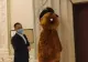 Circ în Casa Poporului. O organizație neguvernamentală a îmbrăcat un om în castor și a intrat în Parlamentul României