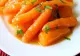 Ce sunt, de fapt, baby carrots, morcovii mici din supermarketuri. Mai mănânci?