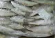 Pește decongelat și apă minerală preambalată, gasite de inspectorii ANPC la magazinele din Slobozia
