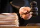 REVOLTĂTOR! O terapeută a pozat în ipostaze intime un copil de doar 3 ani
