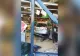 O șoferiță a intrat cu mașina direct în supermarket. Femeia a ajuns până la casele de marcat FOTO