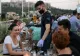 După o pauză de 6 luni, terasele și cafenelele din Grecia s-au redeschis: „Am impresia că trăiesc din nou, că am fost readus la viaţă!”