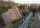 FOTO - Accident dramatic pe A1 - Un TIR încărcat cu porci s-a răsturnat