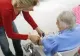 Salarii badante Italia 2026. Sumele au crescut oficial de la 1 ianuarie: câți bani primesc în mână româncele care îngrijesc bătrâni și ce bonusuri pot cere acum
