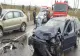 FOTO Două mașini făcute praf după o ciocnire frontală în Bărbulești: două persoane au fost rănite grav
