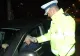 VIDEO | Femeie prinsă beată la volan și cu doi minori în mașină