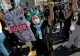 Americanii sărbătoresc VICTORIA lui Joe Biden pe străzi: Mulţimi de oameni mărșăluiesc bucuroși în mai multe oraşe din SUA - FOTO