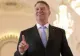 Un viitor parlamentar îl sfătuiește pe Klaus Iohannis să poarte un costum special anti COVID-19 la consultările de la Cotroceni