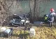 Accident auto grav. S-au răsturnat cu mașina în albia râului. Cei doi pasageri sunt răniți, dar au scăpat cu viață