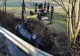  FOTO/ Accident grav în judeţul Bihor! Şofer în stop cardio-respirator după ce a căzut cu maşina într-un pârâu