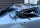 VIDEO Șofer bucureștean, la un pas de moarte, după ce un copac a căzut peste mașină