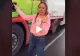 VIDEO – Unul dintre cele mai mari secrete ale șoferilor de TIR a fost dezvăluit de o tânăra. Ce ascund în interiorul ușii