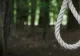 Adolescent de 18 ani, găsit spânzurat de un copac, în Tulcea! Motivul pentru care tânărul a recurs la cumplitul gest este necunoscut