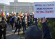 Protest față de restricții în Capitală! Zeci de oameni au ieșit în stradă și refuză să poarte mască de protecție