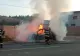 Mașină cuprinsă de flăcări, în timp ce se afla în trafic. Autoturismul, distrus în totalitate