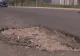 Străzile din Capitală arată ca după bombardament: Accidente GRAVE din cauza gropilor din asfalt