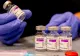 De ce românilor le este frică de vaccinarea cu AstraZeneca și preferă Pfizer sau Moderna? Explicația specialiștilor și ce trebuie să facă autoritățile