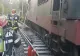 PANICĂ în Gara Sinaia! Un incendiu a izbucnit la locomotiva unui tren privat care circula pe ruta Brașov-București