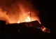 Garsonieră incendiată cu bună știință, în Roman. Aproximativ 30 de persoane din bloc s-au autoevacuat