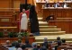 Șoșoacă, un nou SCANDAL în Parlament: A adus un sac pentru CADAVRE în plen - „Pe mâinile dumneavoastră și al întregului guvern stă sânge”