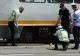 Accident la București. Un pasager din tramvai, rănit de o bucată de șină care a intrat prin podea