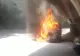 VIDEO Mașină în flăcări sub podul de la Băneasa. Momente de panică