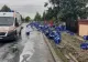 Accident neobișnuit, în Vâlcea: Femeie rănită, după ce lăzile de bere dintr-un TIR au căzut peste ea - VIDEO