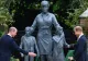 Prinții William și Harry, REUNIȚI după luni de tăcere. Cei doi frați au dezvelit statuia-omagiu pentru Lady Diana. Imagini emoționante - Galerie FOTO-VIDEO