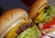 Marea Britanie adoptă metoda "te vaccinezi și mânânci gratis". Nu mici de la Obor, ci fastfood