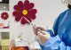 Cu una dintre cele mai mici rate de imunizare din Uniunea Europeană, România pregătește a 3-a doză de vaccinare