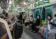 Doi răniți în urma unui atac cu acid sulfuric la metroul din Tokyo. Agresorul, de negăsit
