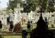 Cinci persoane împușcate în cimitir, în timpul unei înmormântări - Incident bizar