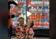 VIDEO – Farsă “murdară” într-un magazin – Două fete s-au pus pe jos și au turnat lapte pe ele – Cum a reacționat patronul când le-a văzut