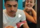 VIDEO – Soția i-a dat să mănânce o înghețată pe un bat ciudat. Când a terminat-o și și-a dat seama ce era, i s-a făcut rău