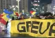PROTEST la Guvern împotriva certificatului verde: Zeci de persoane s-au strâns în Piața Victoriei