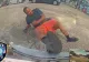 VIDEO | Un bărbat din SUA s-a prefăcut că a fost lovit de o mașină pentru a cere despăgubiri. A omis, însă, un detaliu esențial