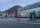 VIDEO Accident grav, în Bihor: 12 victime. Un autocar a lovit un camion, o mașină și s-a oprit într-o casă