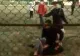 Un bărbat lovește cu sălbăticie un adolescent, pe un teren de fotbal din Arad