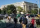 VIDEO | Împovărați de nevoi, românii s-au săturat de politică: Vor un prim-ministru din popor