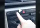 VIDEO – Mașina arată că nouă, dar când începi să apeși pe butoane are “funcții speciale” – Ce încearcă să vândă un samsar de mașini