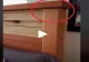 VIDEO – Ce au găsit părinții în capul patului din camera fiicei – La un pas de leșin când și-au dat seama la ce folosesc