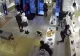 VIDEO. Jaf în stil nou, în Statele Unite ale Americii. Furt ca în codru din magazinele de lux