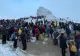 MII de turiști, înghesuiți în Bucegi, la Sfinx, pentru piramida energetică, au chemat Salvamontul FOTO&VIDEO