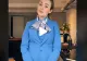 VIDEO – Secretul stewardeselor, dezvăluit – Hainele lor sunt făcute dintr-un material special, care e motivul