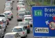 Coloane de maşini la Comarnic spre staţiunile Buşteni şi Predeal. Ce rute alternative recomandă poliţiştii