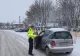 Tânăr de 16 ani prins conducând o mașină cu 7 pasageri, în Iași. Unul dintre ei era carantinat 