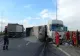 FOTO/VIDEO Impact VIOLENT între două autocamioane pe autostradă A4. Circulația a fost OPRITĂ