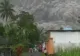 VIDEO Imagini dramatice cu localnici care fug din calea norului uriaș de cenușă după erupția vulcanului Semeru, Indonezia
