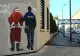 Panică la Milano, din cauza unui român costumat în Moș Crăciun și cu un cuțit în mănă