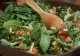 Salata-minune care elimină toxinele. Ai curaj să o mănânci?